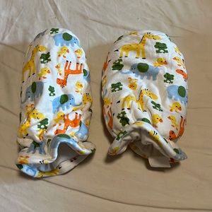 ABDL Mitts